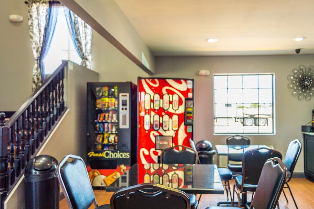 Super 8 By Wyndham Ardmore Esterno foto