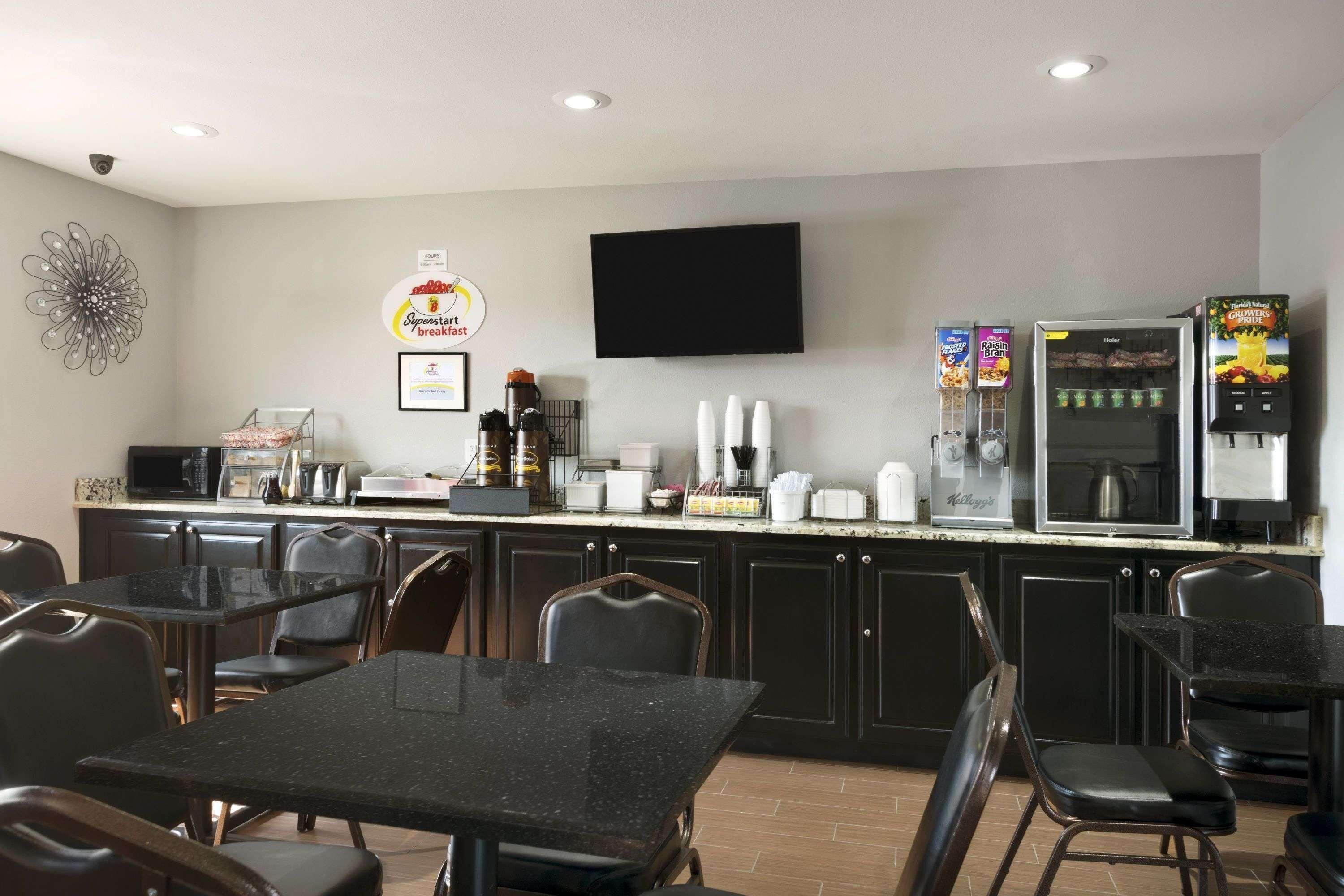 Super 8 By Wyndham Ardmore Esterno foto